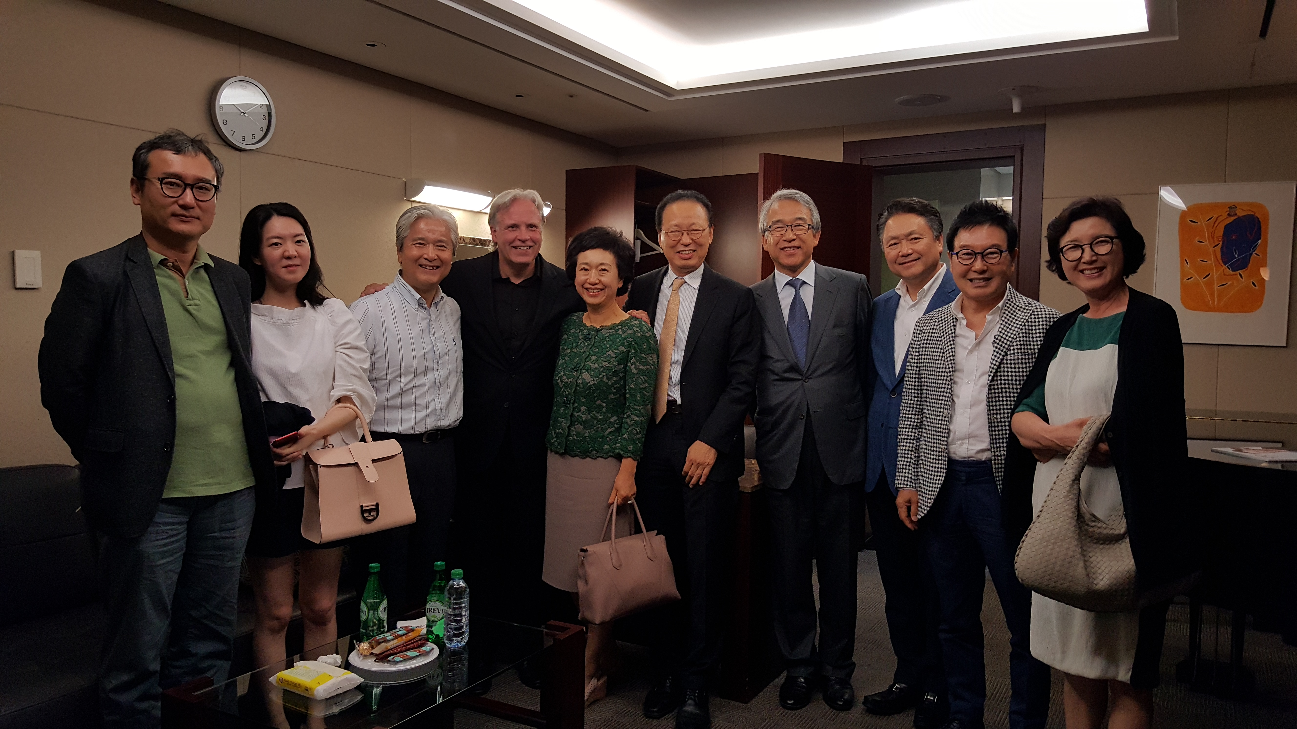 마르쿠스 슈텐츠 지휘자와 KMDI.jpg